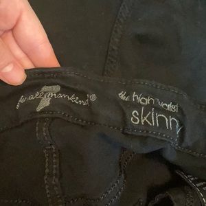 7forallmankind. The high waisted skinny jeans. 28